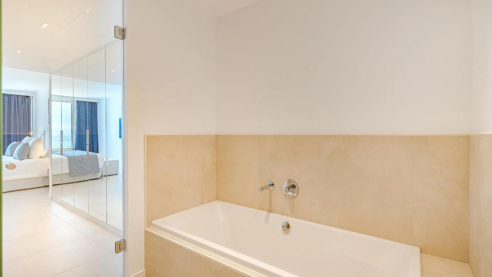 Daire Aquasuites Luxury Apartament B06 At Los Gigantes Acantilado de los Gigantes