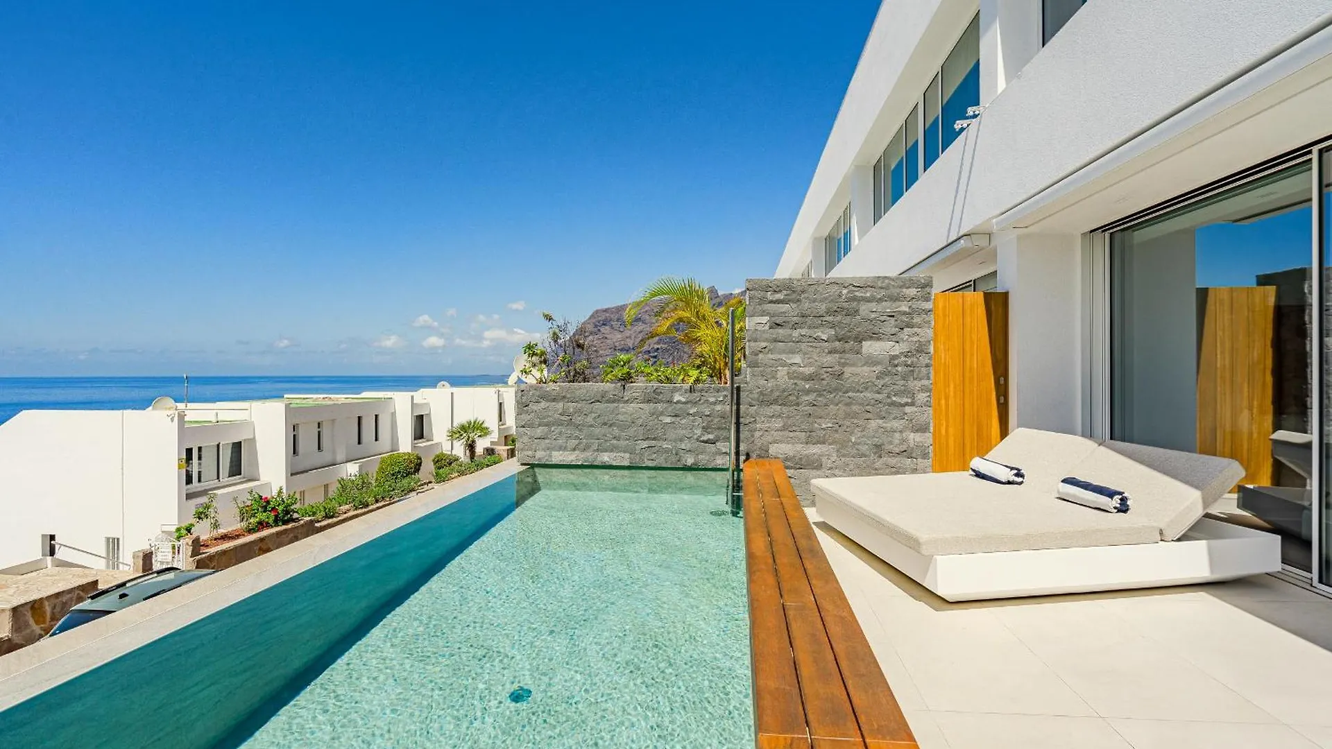 Aquasuites Luxury Apartament B06 At Los Gigantes Acantilado de los Gigantes 0*,  Spain