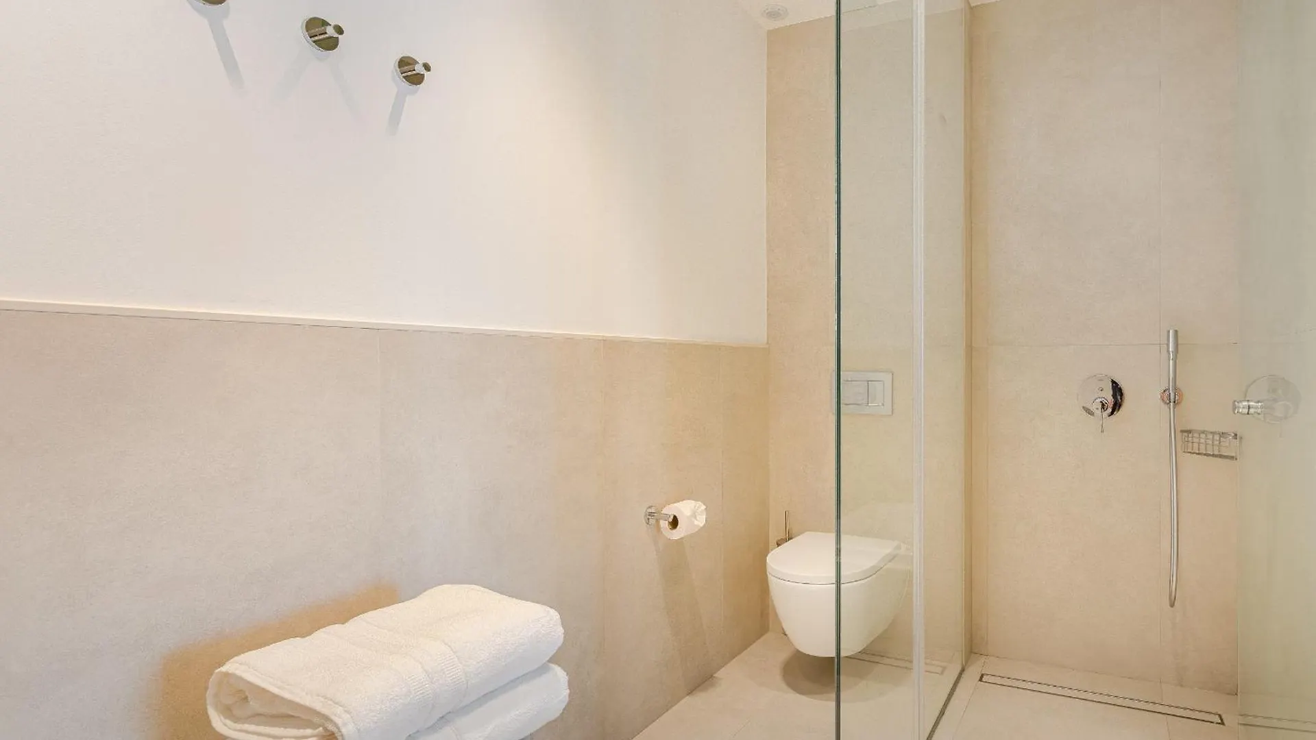 Apartment Aquasuites Luxury Apartament B06 At Los Gigantes Acantilado de los Gigantes Spain
